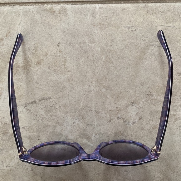 Moda International Dark Purple Sunglasses & Hard Shell Case - Picture 5 of 14